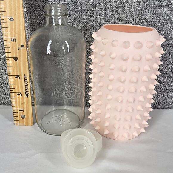 BKR ROSE PINK SPIKED GLASS WATER BOTTLE WITH SLEEVE 500ML 16OZ - Picture 8 of 8